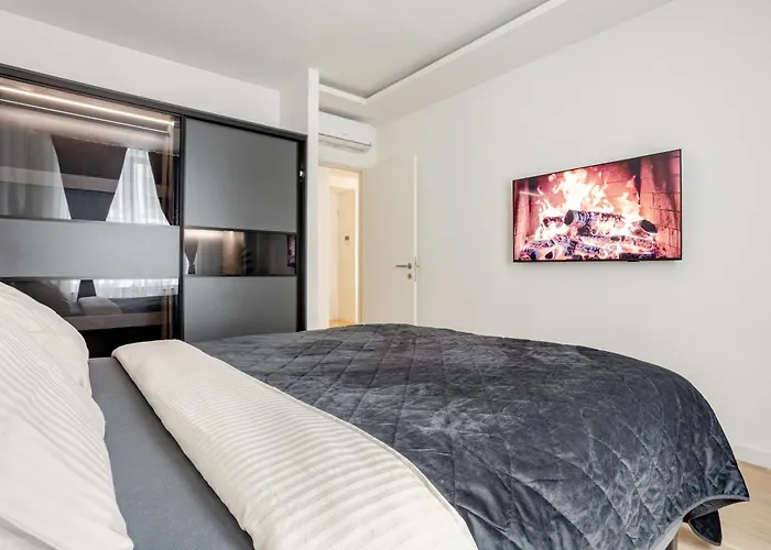 Apartamento Waterfront - Na Vodi - Sensa 3 *