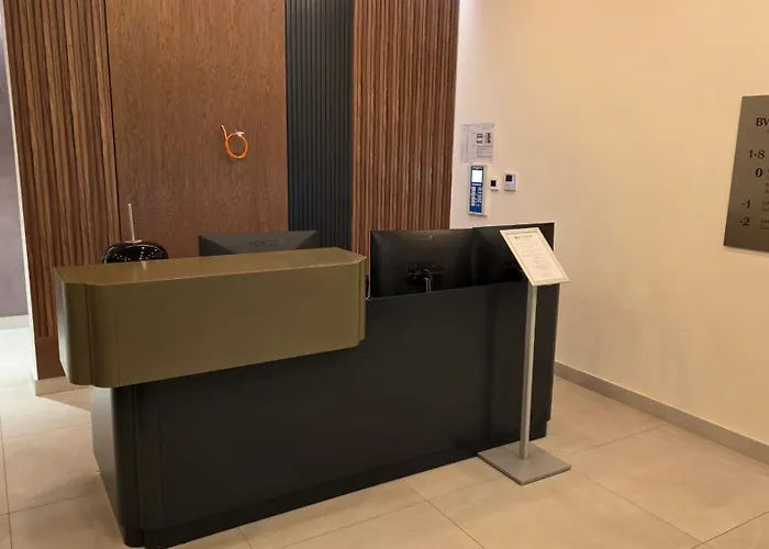 Waterfront - Na Vodi - Sensa 3 *